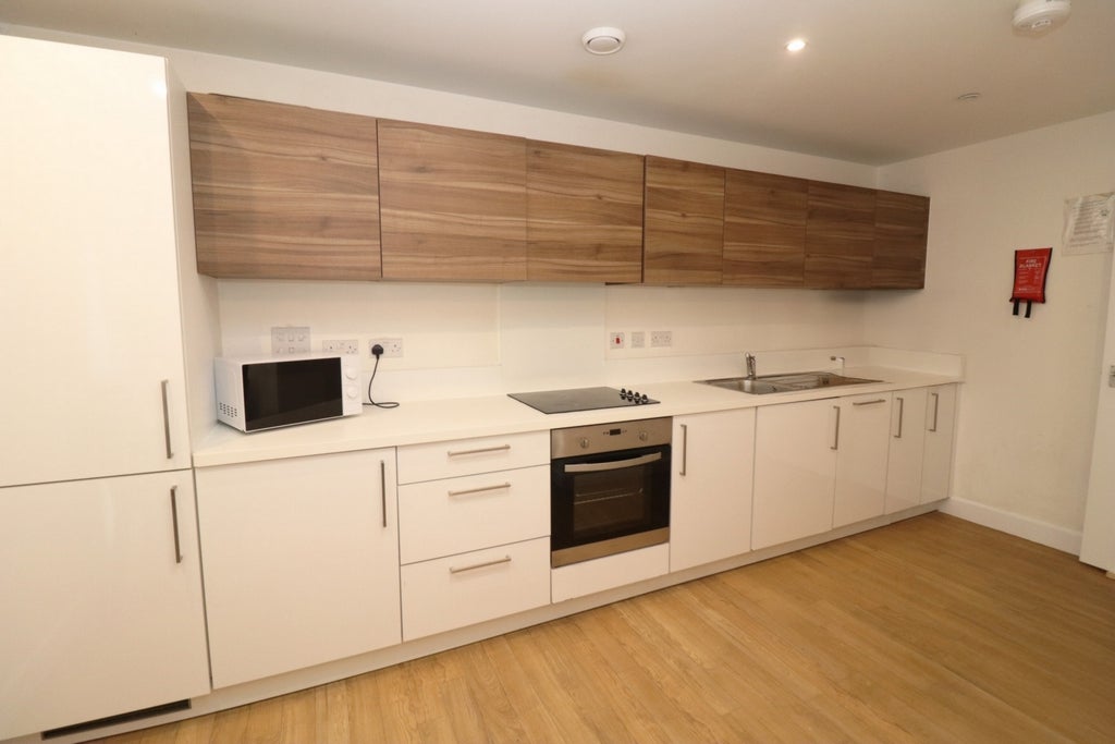 Room Globe Road in Greater London