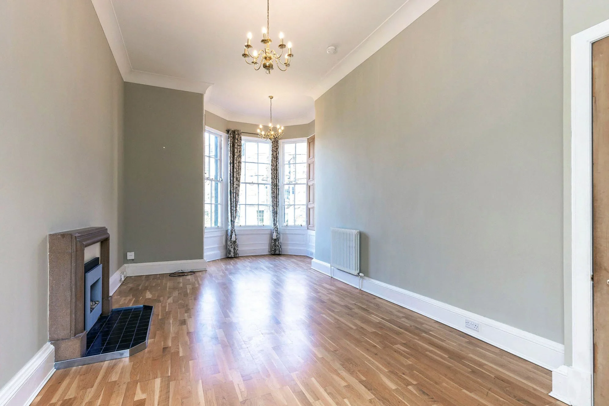 Flat Clarendon Crescent in City of Edinburgh