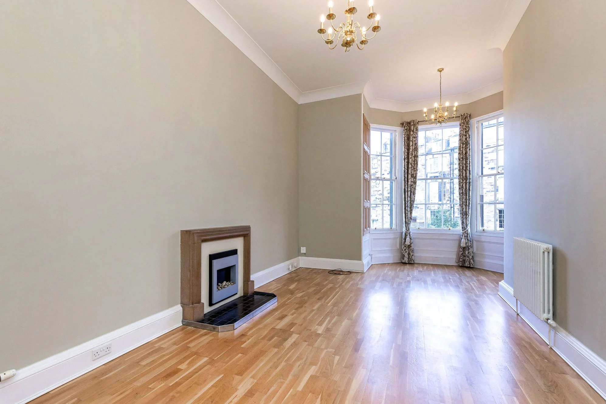 Flat Clarendon Crescent in City of Edinburgh