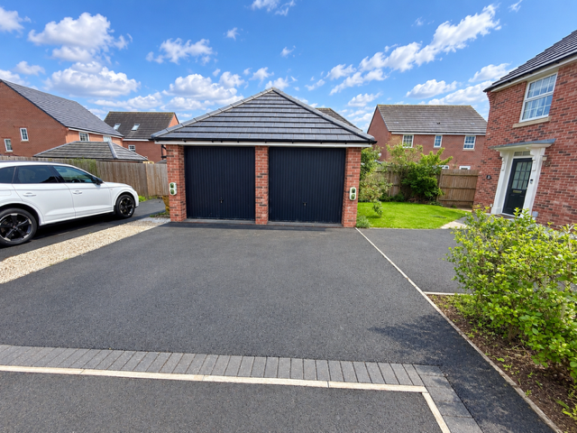 House Thomas Fairfax Way in Nantwich