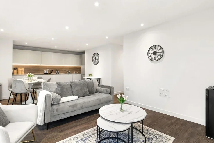 Flat Newnton Close in Greater London