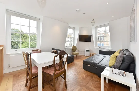 Flat Lillie Road in Greater London