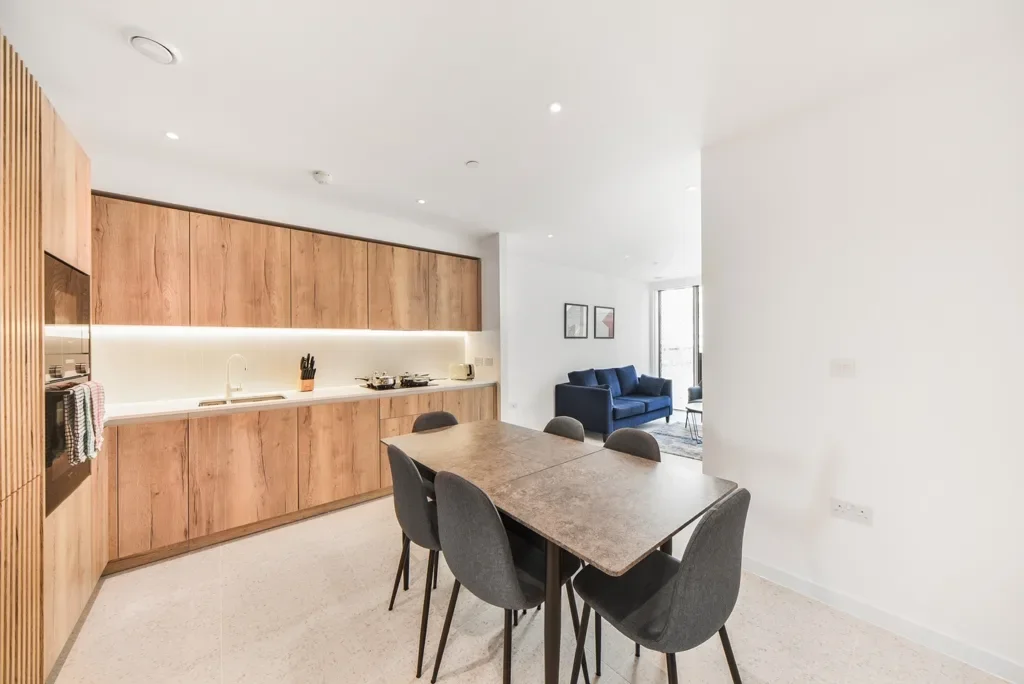 Flat Sidney Street in Greater London
