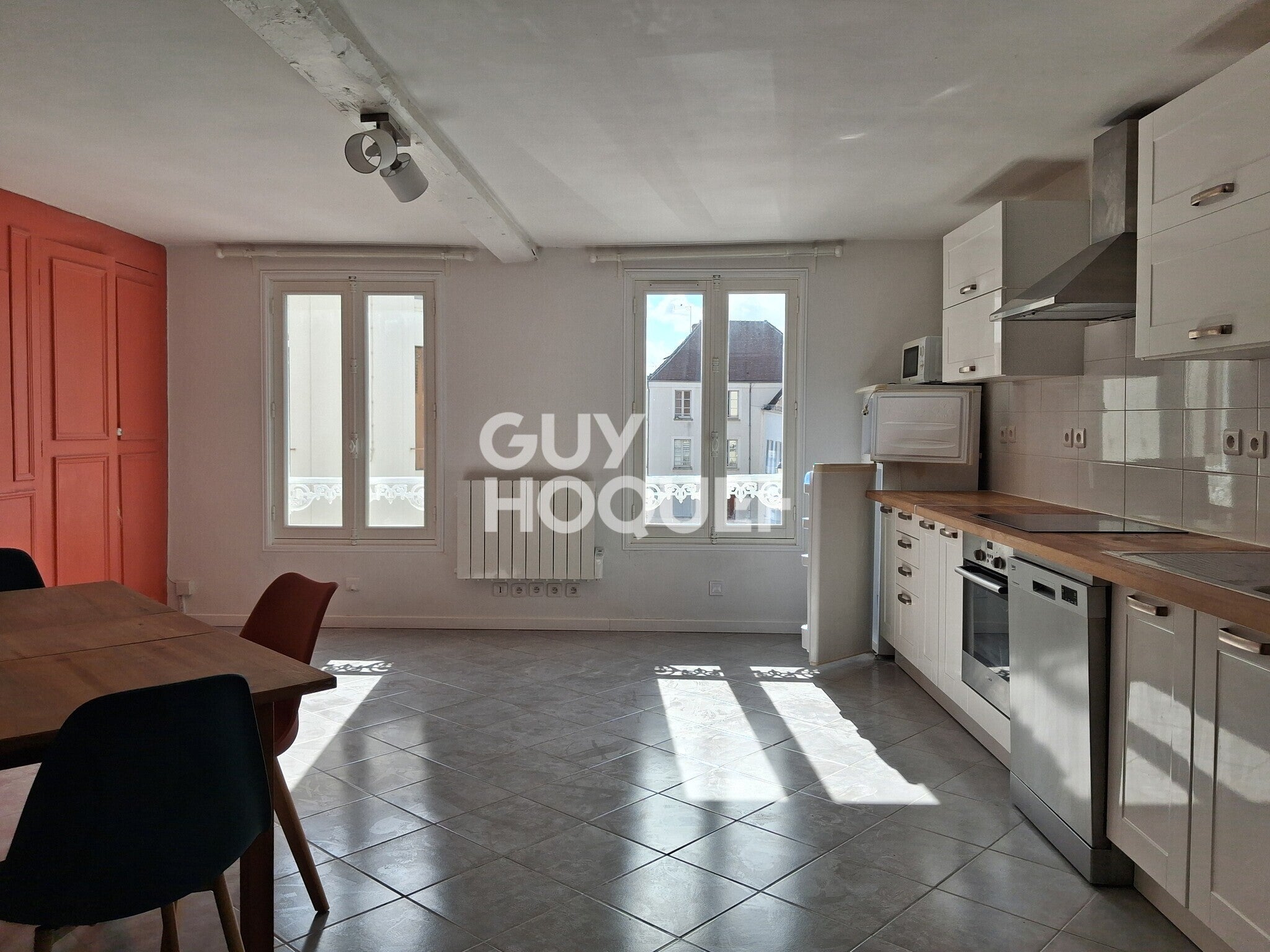 Flat Rue du Général Delort in Provins