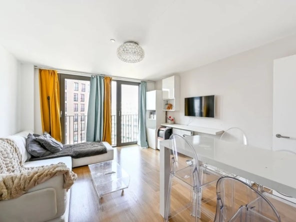 Flat York Way in Greater London