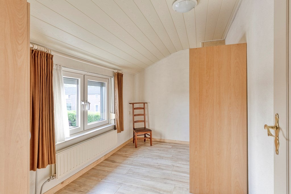 Twee-onder-één-kap te koop: Stationsweg 101, Budel-Dorplein