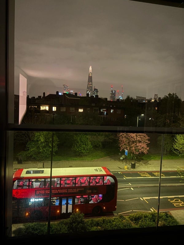Room New Lion Way in Greater London