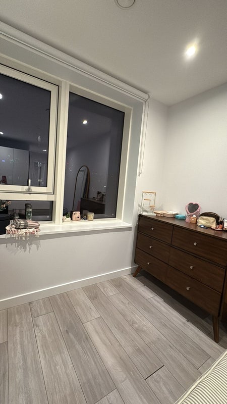 Room New Lion Way in Greater London