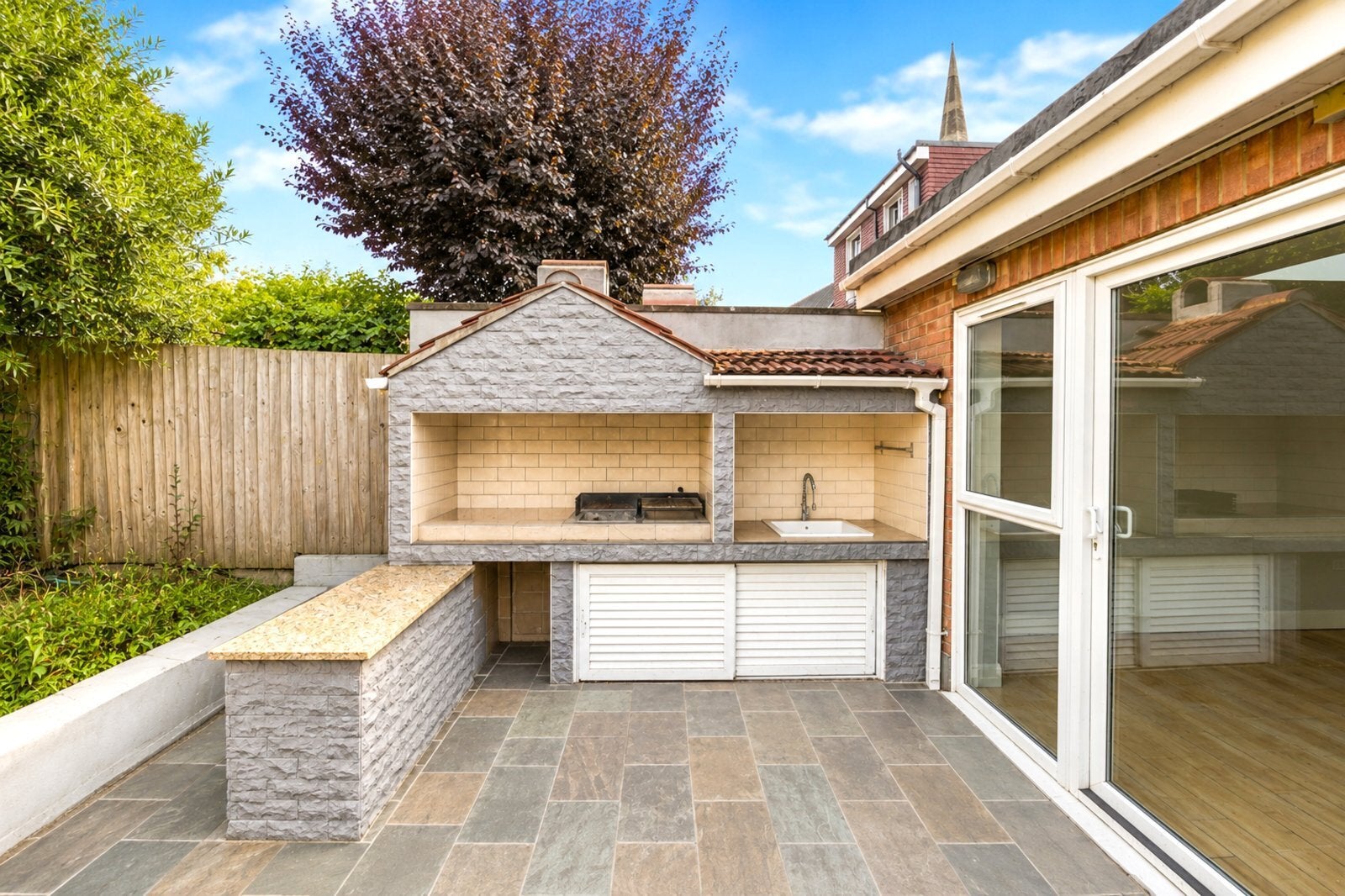 House Barry Road in Greater London