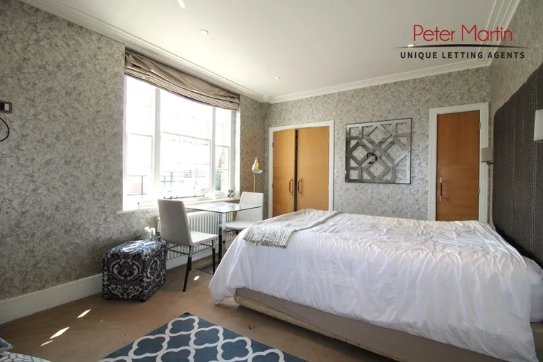 Flat Portsdown Mews in Greater London