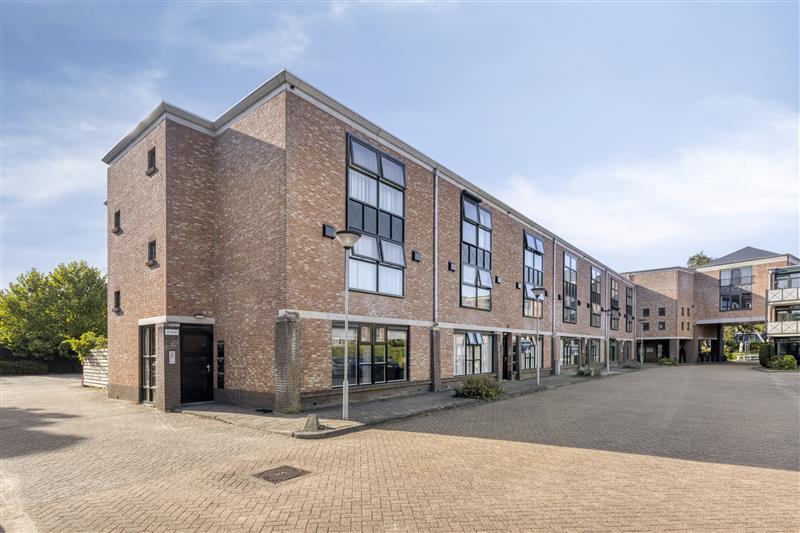 Appartement Van Boetzelaerlaan 76 in Hoogland