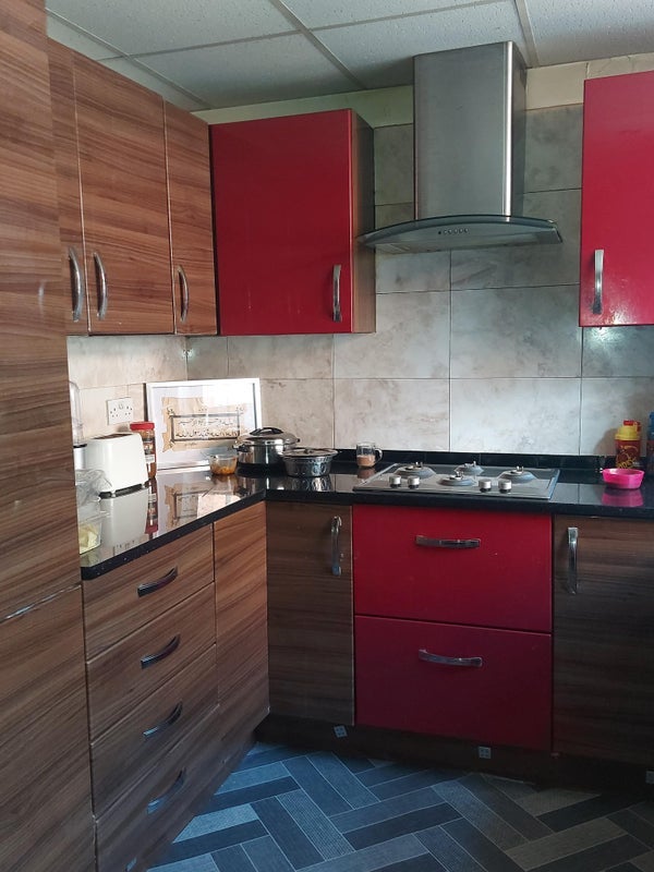 Room Balmoral Avenue in Whitefield