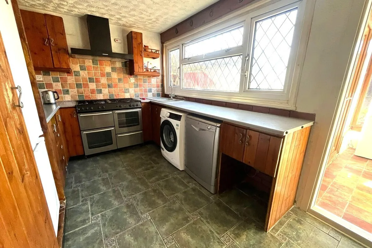 House Nottingham Close in Watford