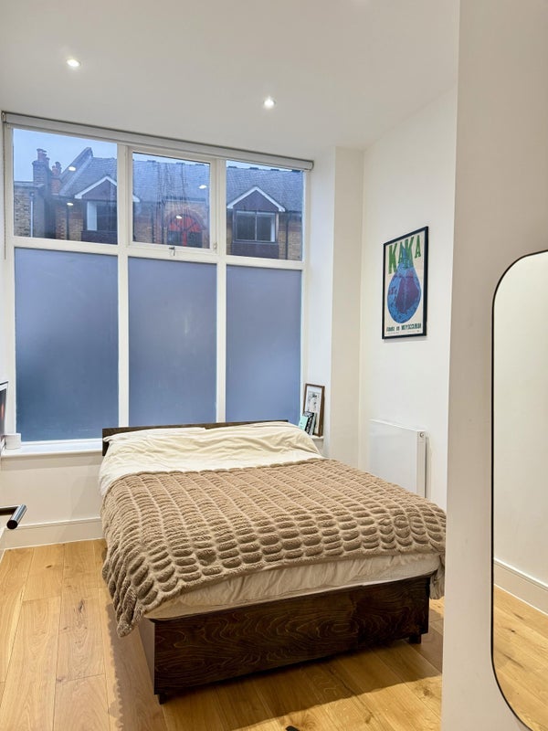 Flat Stamford Road in Greater London