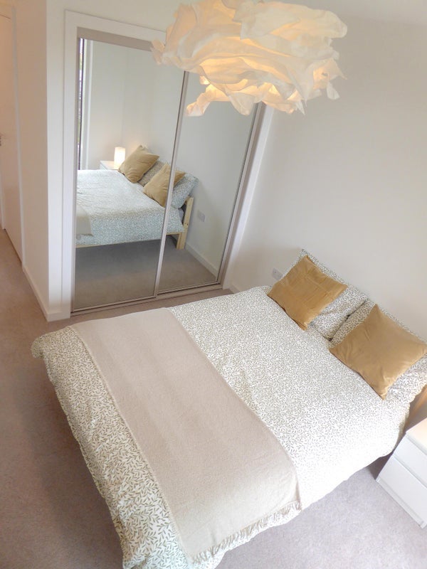 Room New Kent Road in Greater London