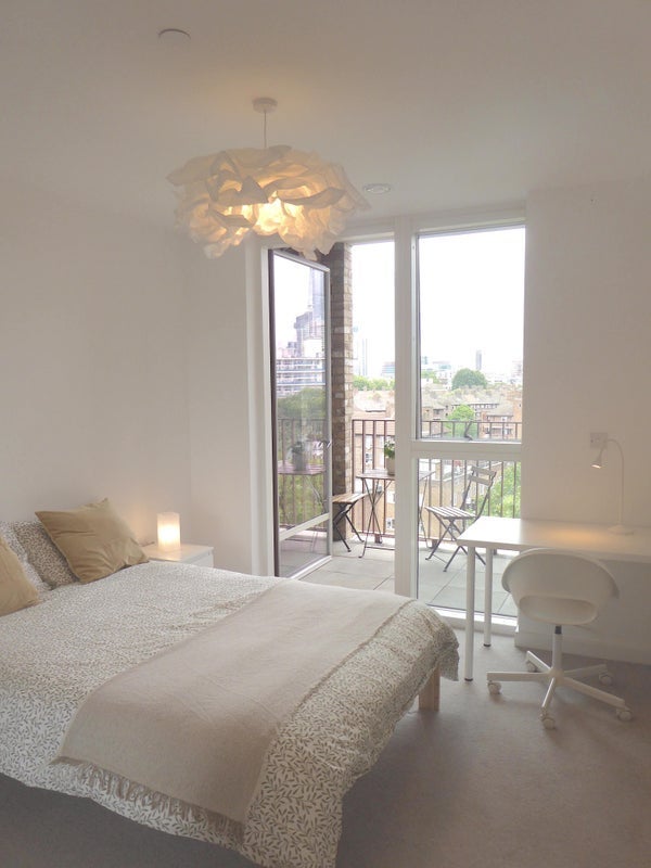 Room New Kent Road in Greater London