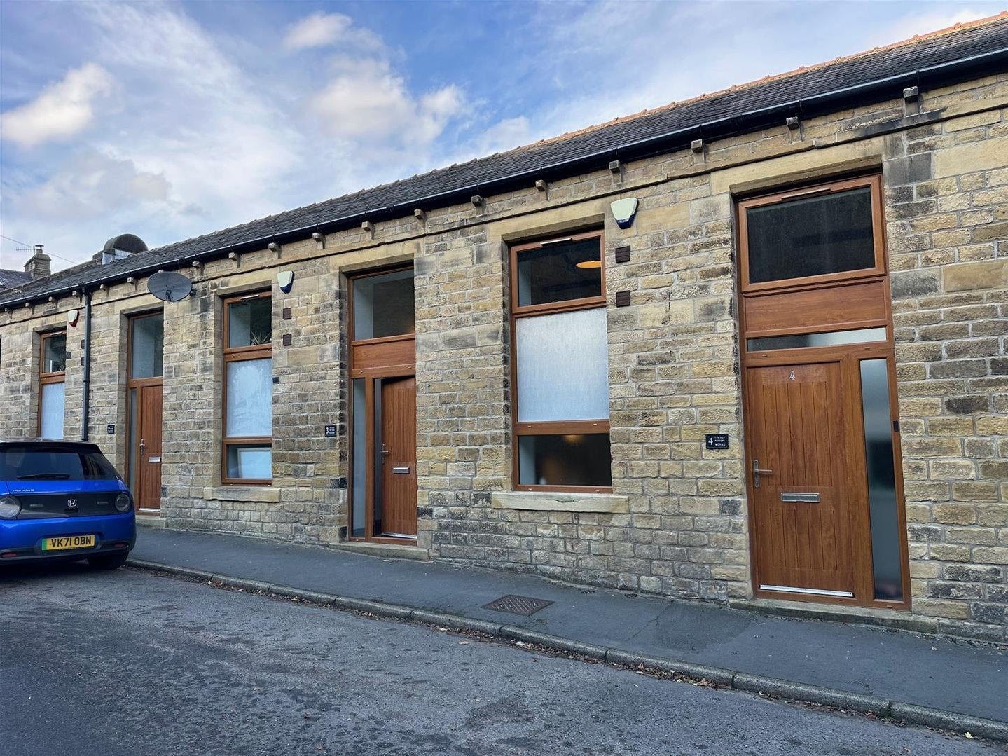 Flat Palace House Road in Calderdale