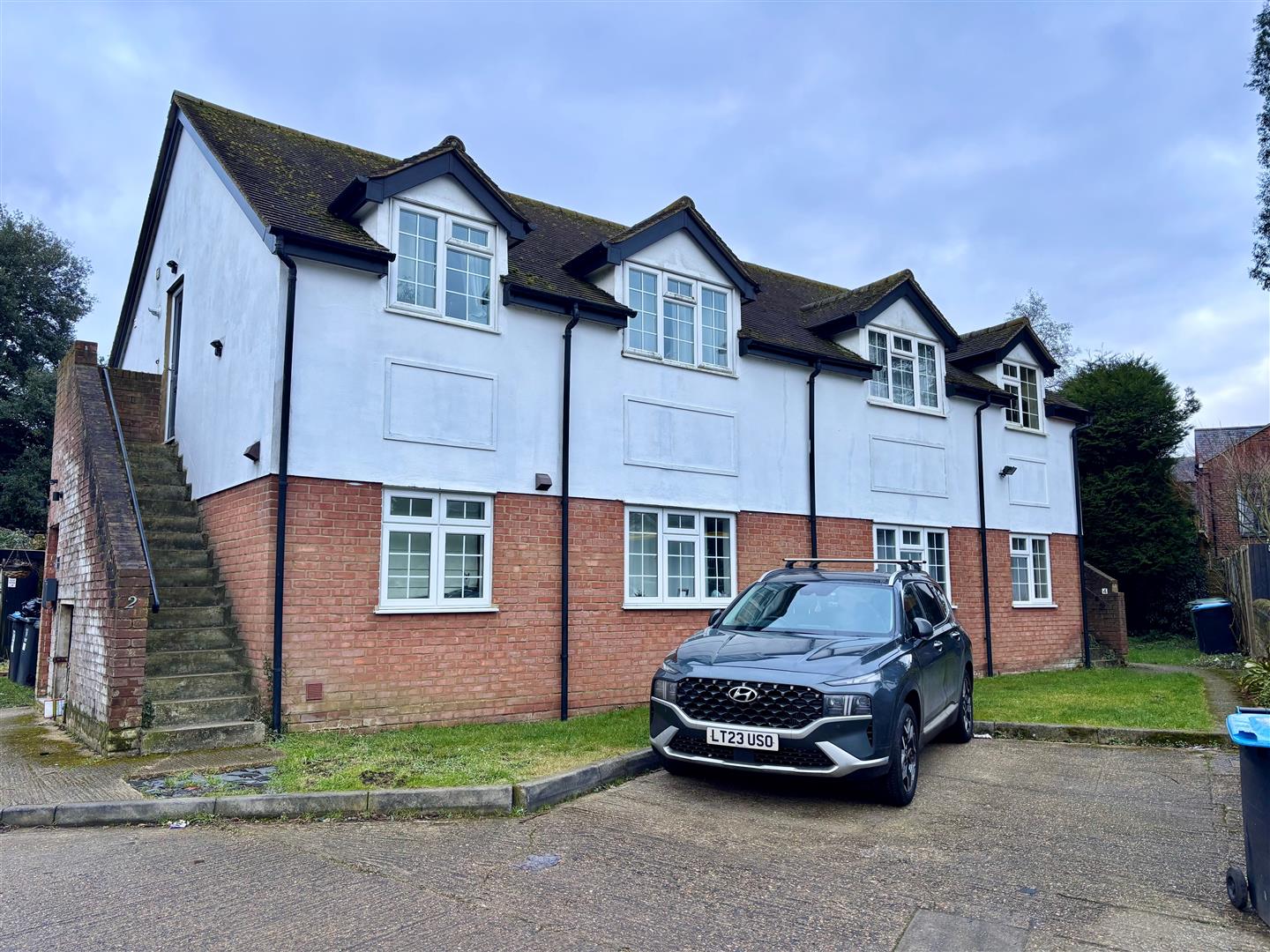Flat Riverside Gardens in Dacorum