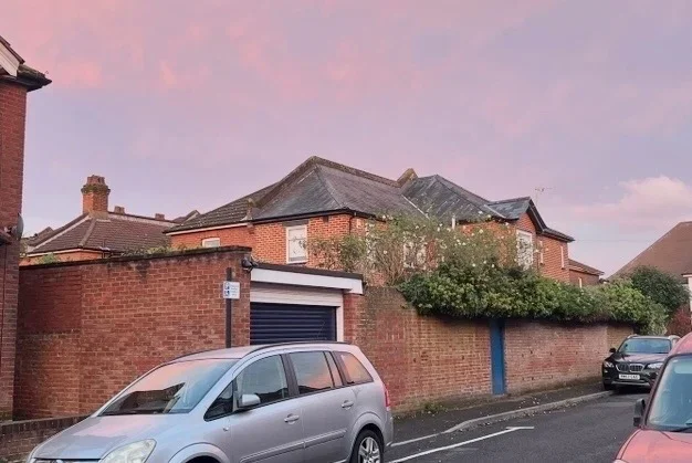 House West Road in Southampton
