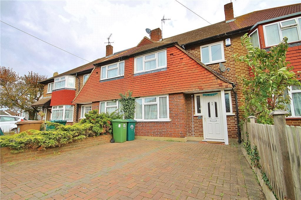 House Ashridge Way in Borough of Spelthorne