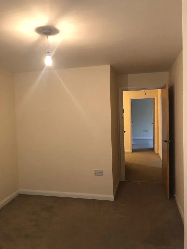 Flat Elderberry Way in Greater London