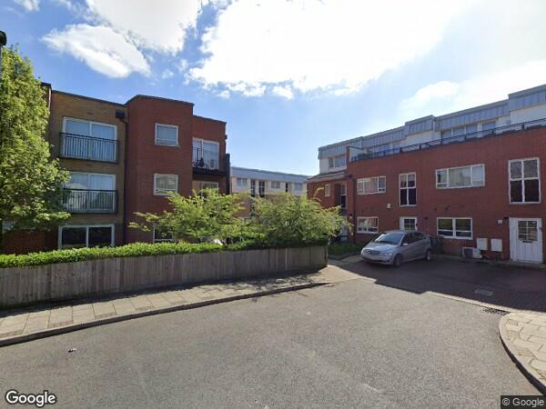 Flat Elderberry Way in Greater London
