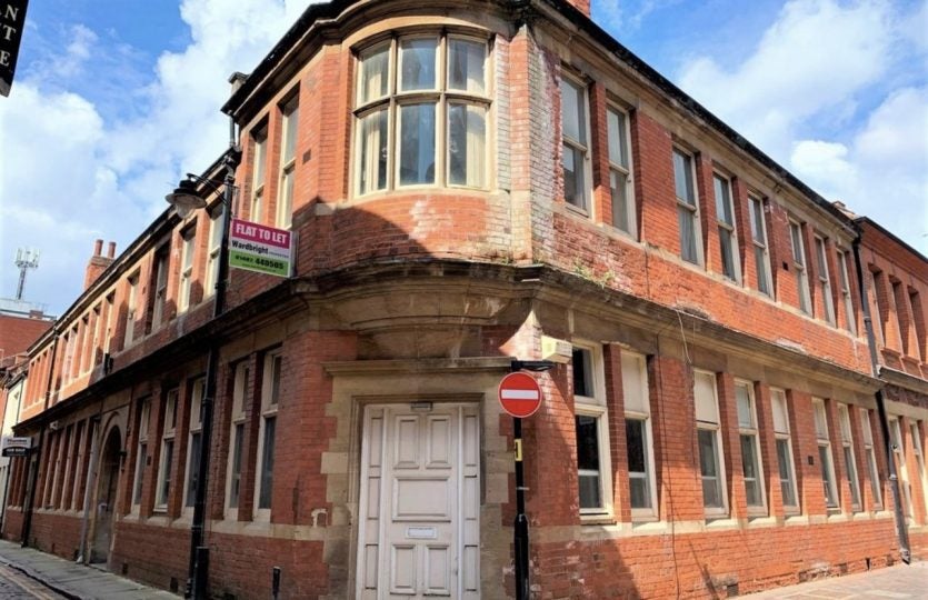 Flat High Street in Hull