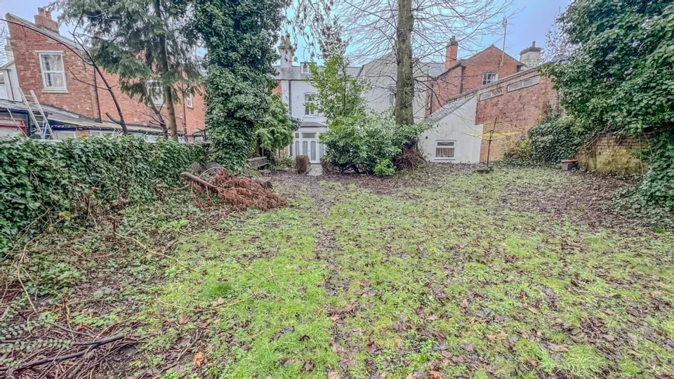Flat Monument Road in Birmingham