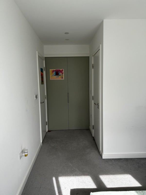 Flat Plaistow Road in Greater London