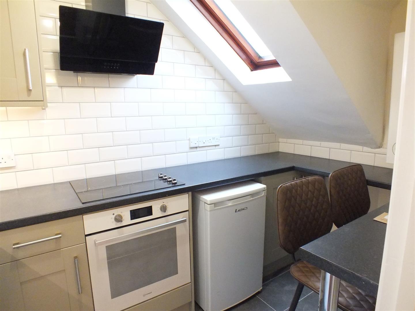Flat Lisburne Road in Greater London