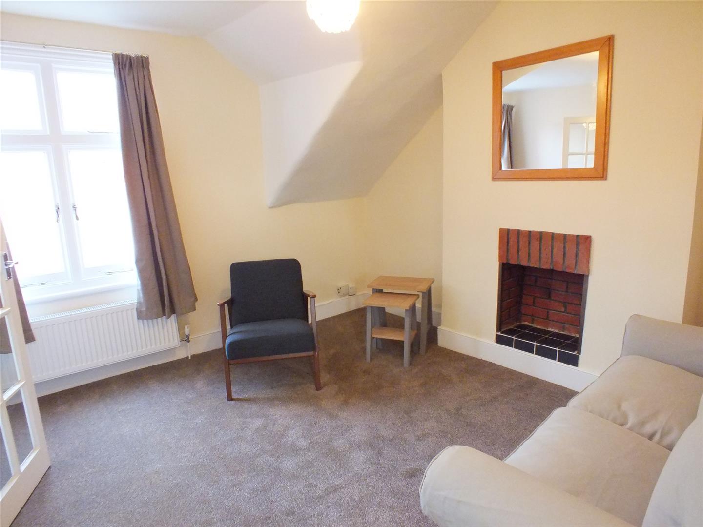 Flat Lisburne Road in Greater London