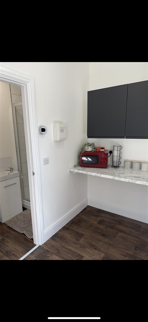 Room Samuel Brunts Way in Mansfield Woodhouse