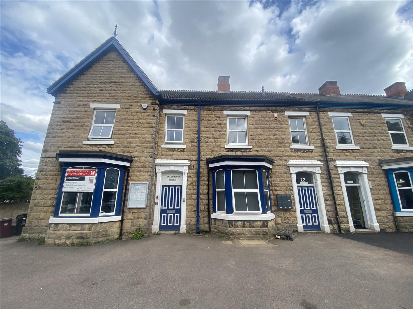 Room Samuel Brunts Way in Mansfield Woodhouse