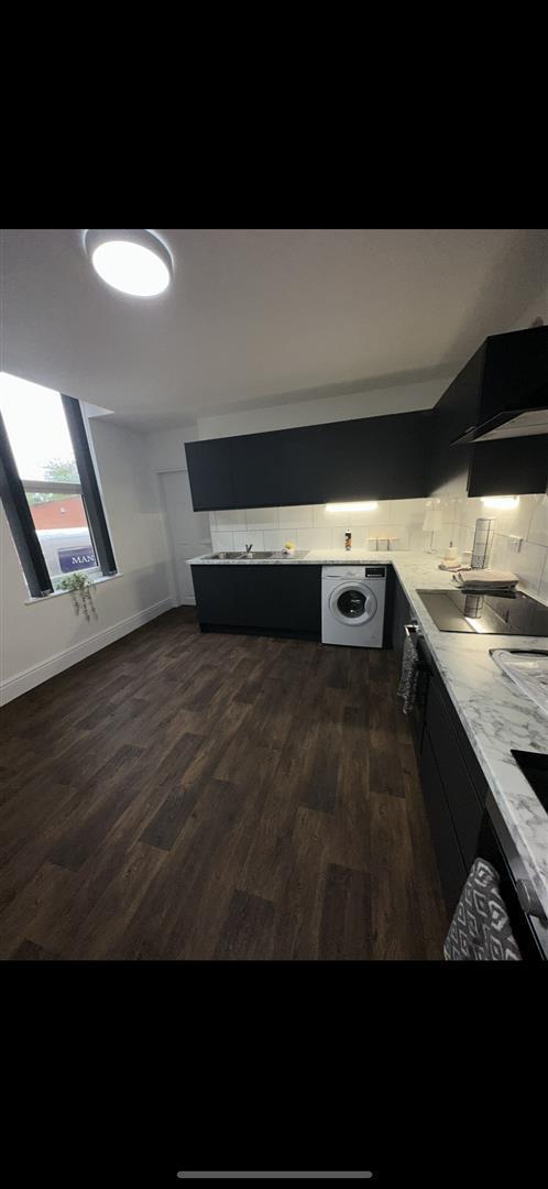 Room Samuel Brunts Way in Mansfield Woodhouse