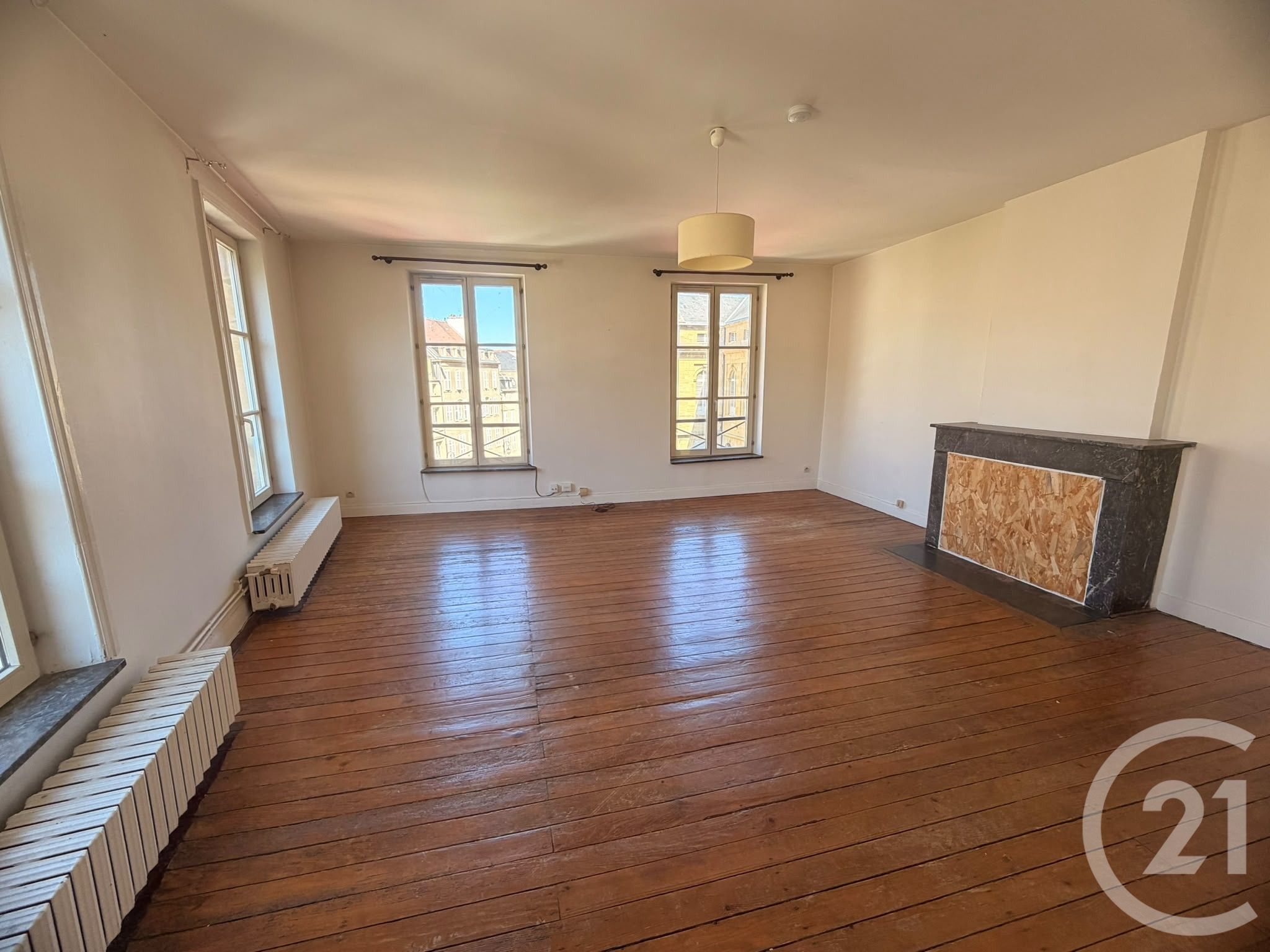 Flat Place de Chambre in Metz