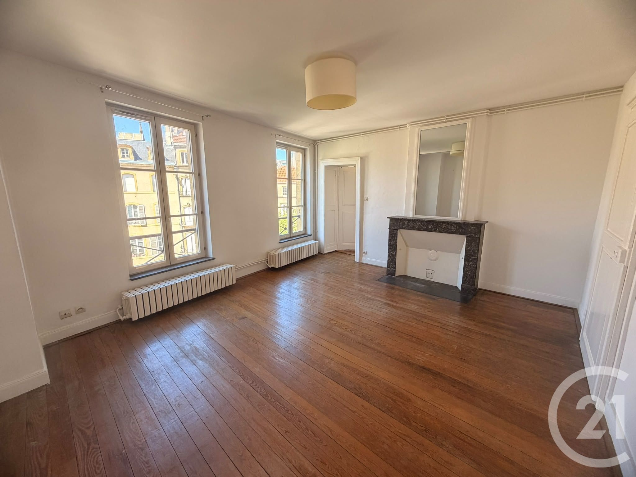 Flat Place de Chambre in Metz