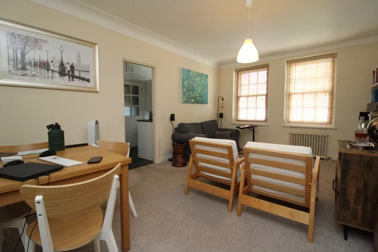 Flat Portsdown Mews in Greater London