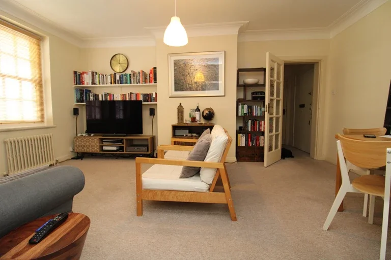 Flat Portsdown Mews in Greater London