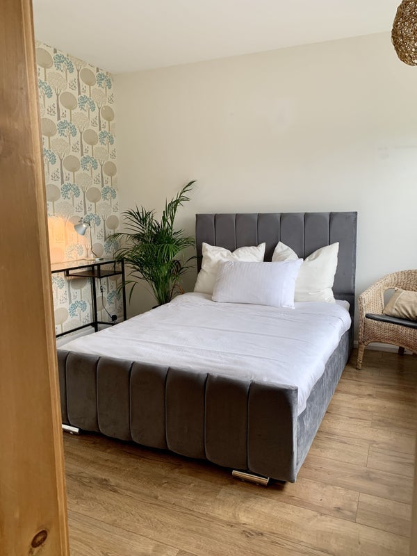 Room Westleigh Road in Nottingham