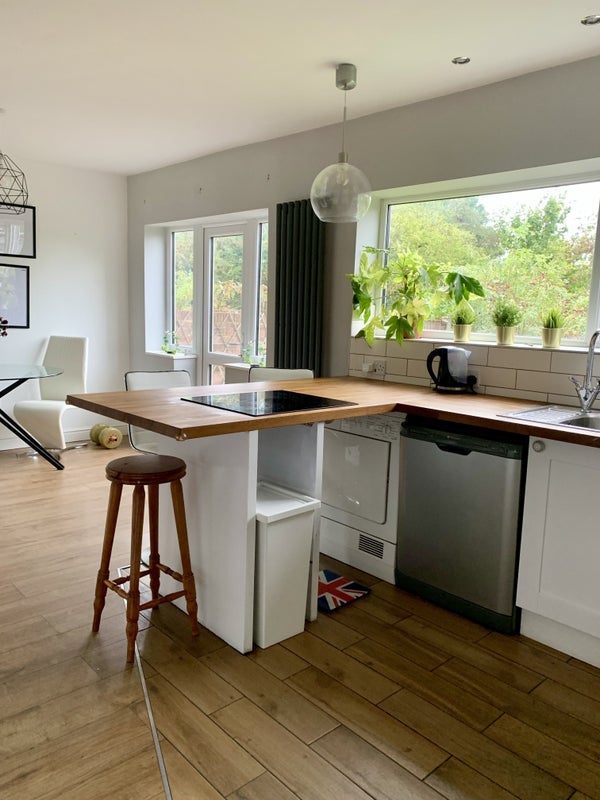 Room Westleigh Road in Nottingham