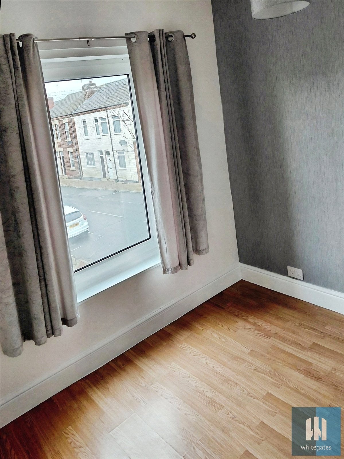 Flat Rhodes Street in Wakefield