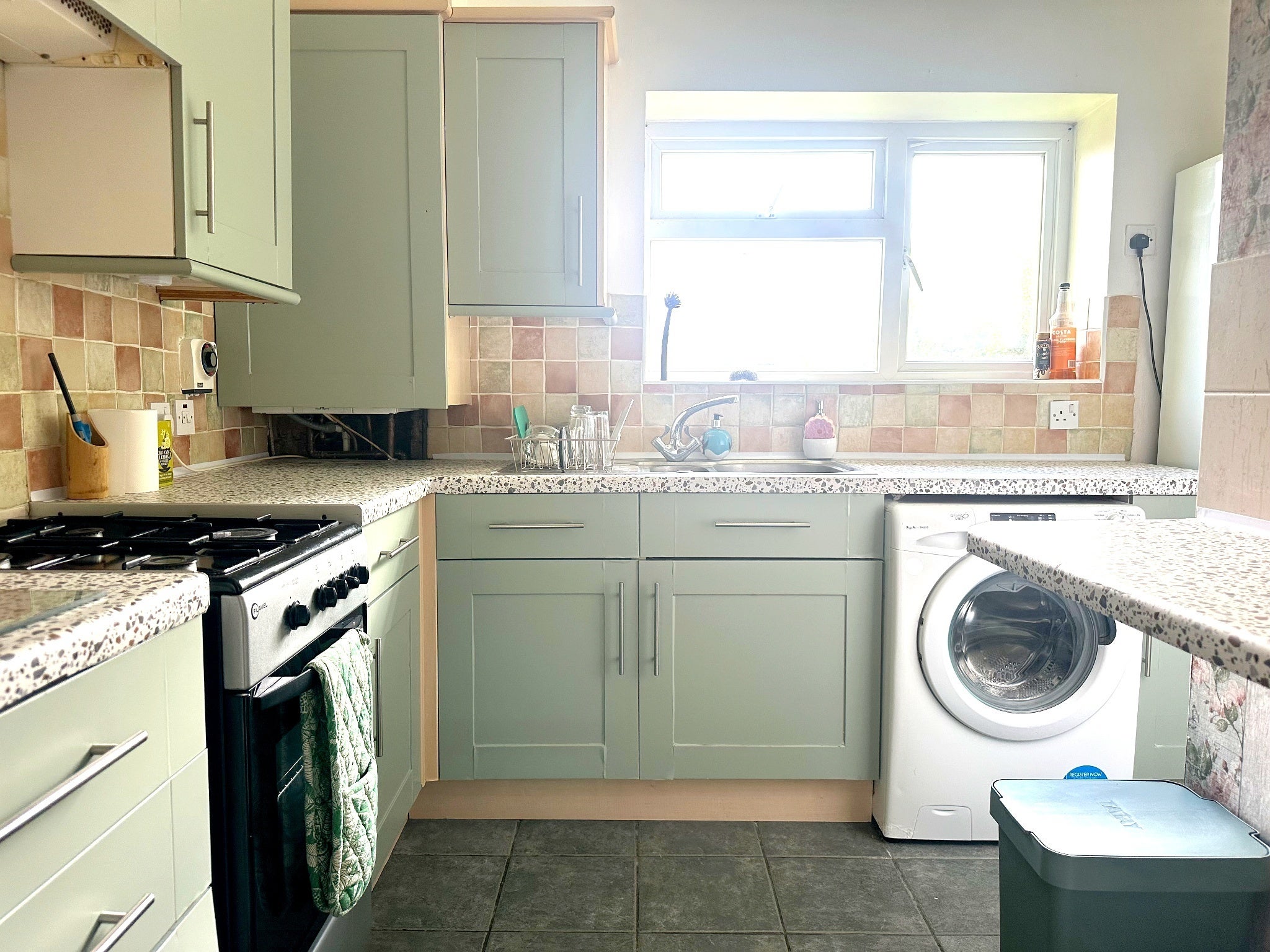 Flat Elwyn Gardens in Greater London
