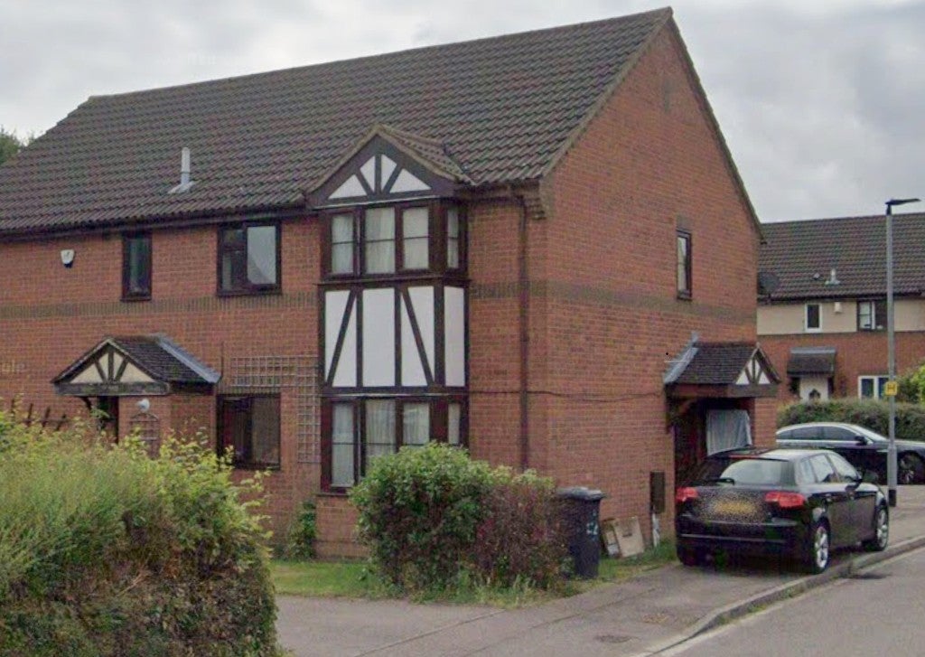 House Chiltern Avenue in Bedford