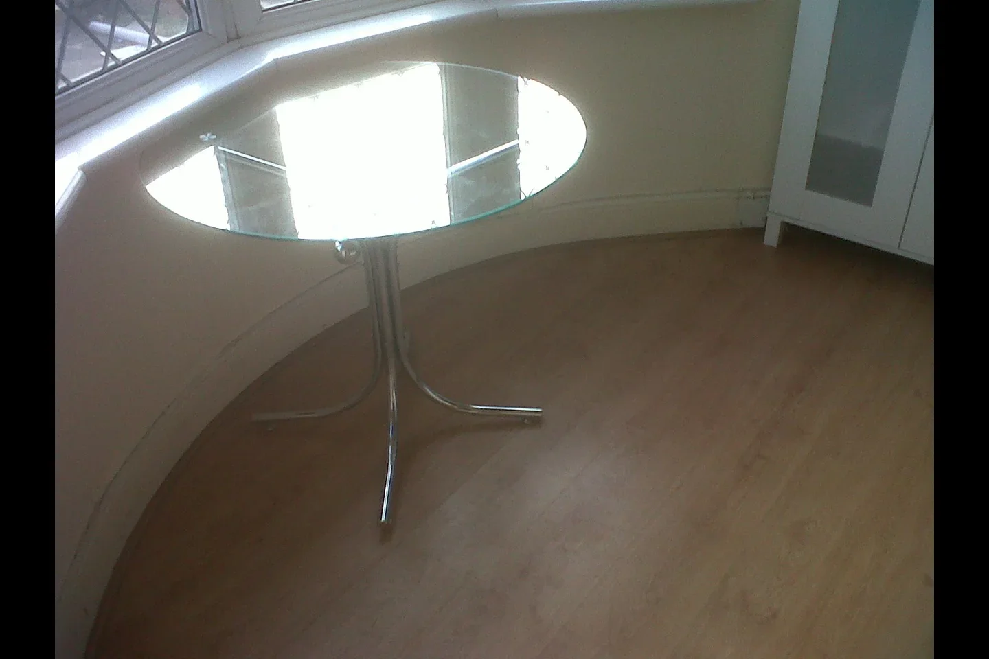 Room Suffolk Road in Greater London
