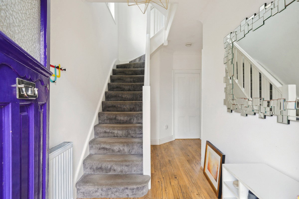 House Eastbourne Gardens in Greater London