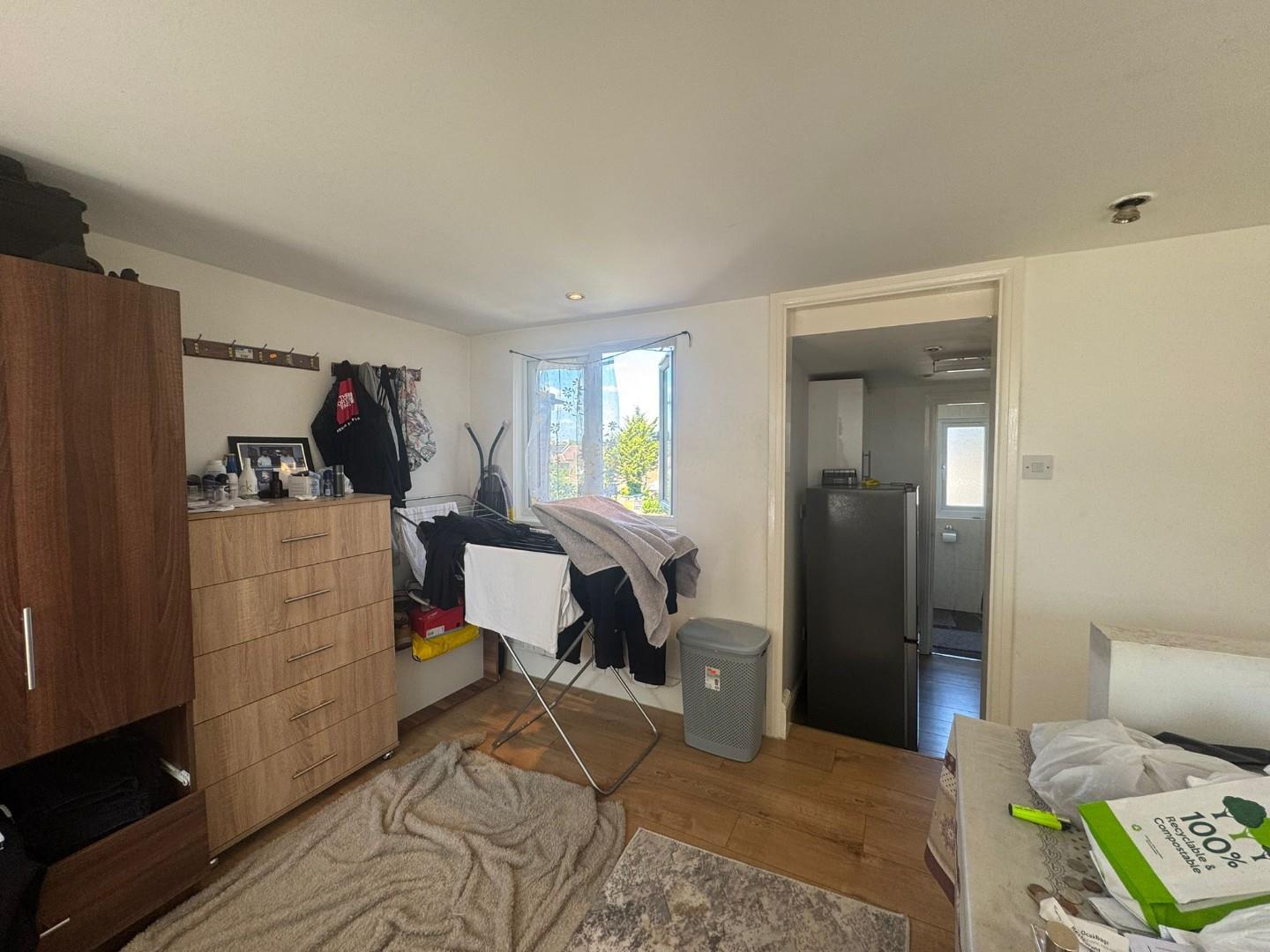 Room Nags Head Road in Greater London