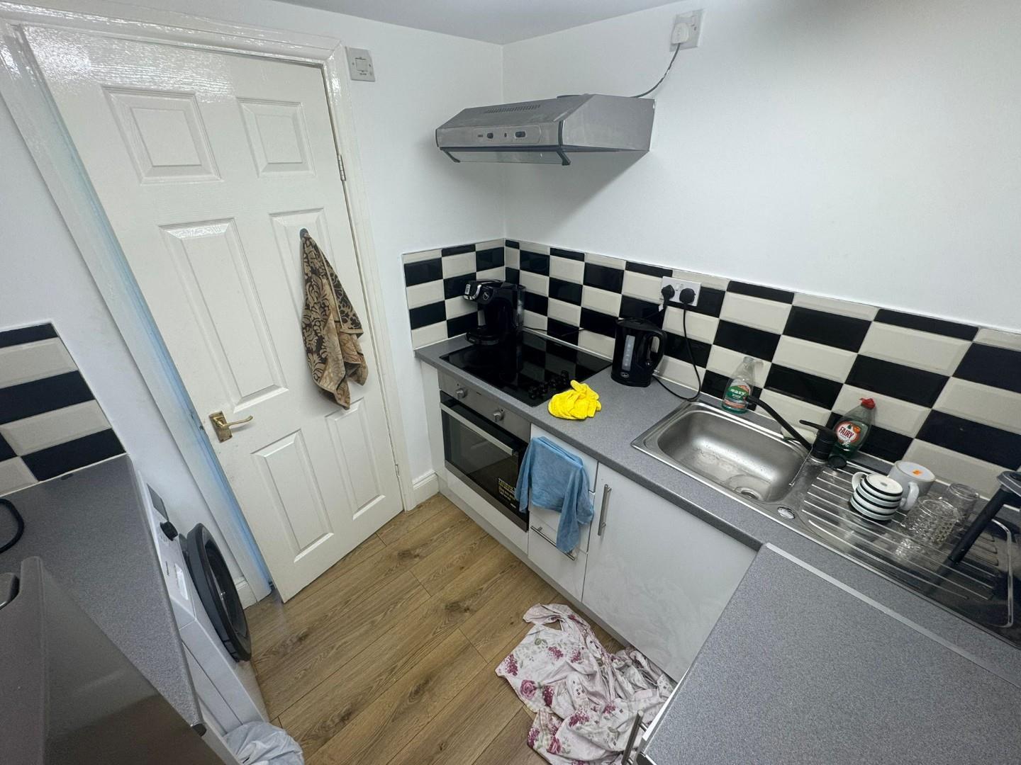 Room Nags Head Road in Greater London