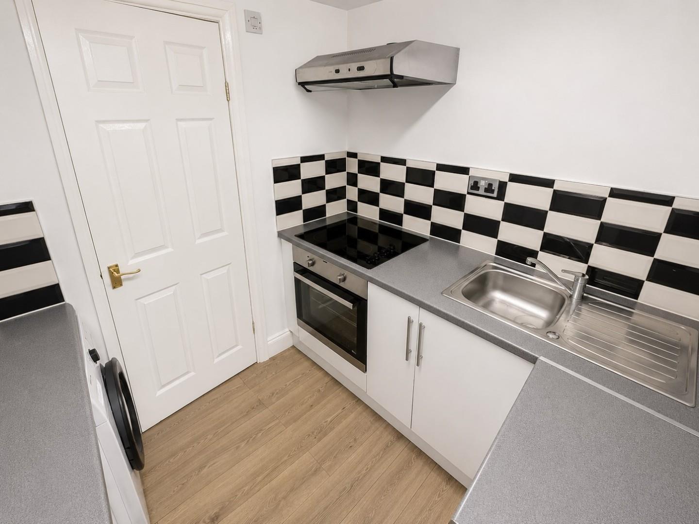 Room Nags Head Road in Greater London