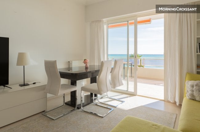 Flat Promenade Baie des Anges in Villeneuve-Loubet
