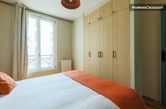 Flat Rue de la Roquette in Paris
